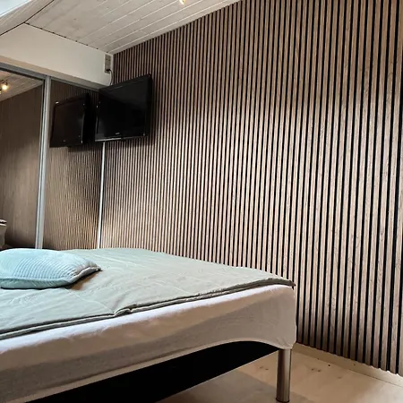 בית הארחה Malena *